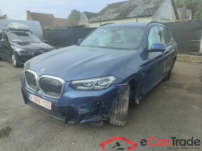 BMW iX3 iX3 5d  !! Damaged car !!