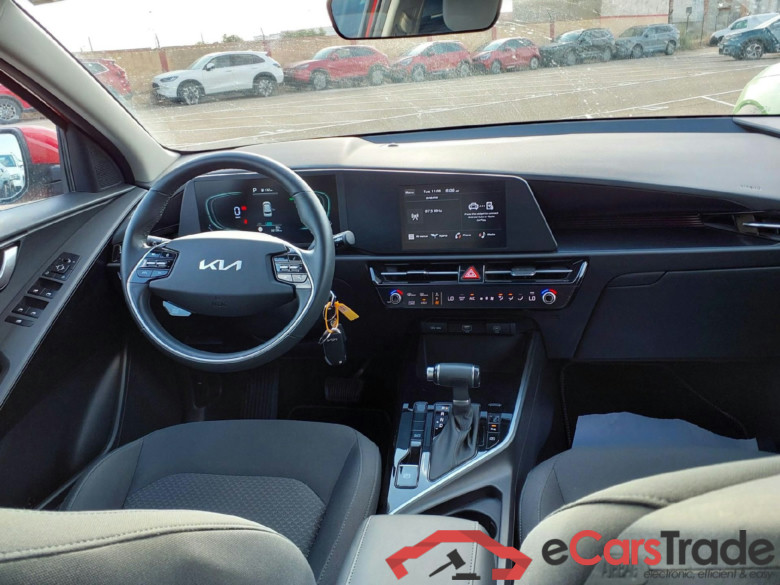 KIA Niro / 2022 / 5P / crossover 1.6 GDi HEV 104kW (141CV) Concept #3