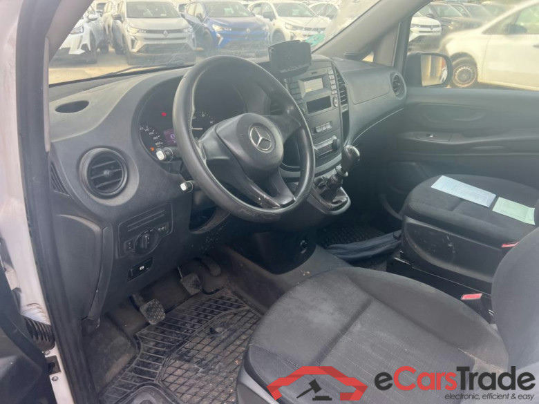 MERCEDES-BENZ Vito / 2014 / 4P / furgón 111 CDI Larga #3