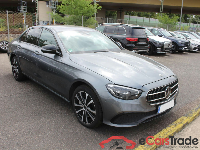 E -Klasse Lim. E 300 de 4Matic (213.011)Avantgarde 2.0 225KW AT9 E6d #1