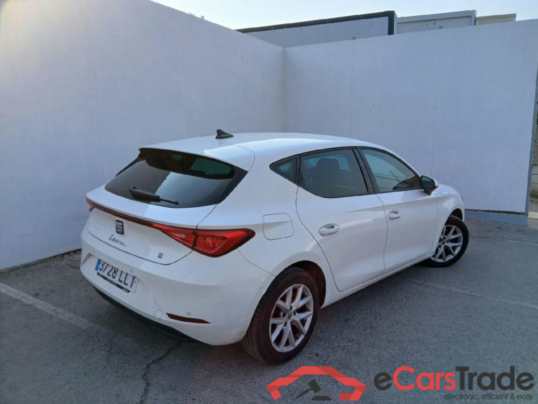 SEAT Nuevo León / 2020 / 5P / berlina con portón 1.0 TSI 81kW S&S Style Go (AC) #2