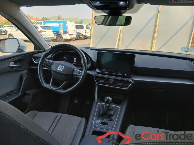 SEAT Nuevo León / 2020 / 5P / berlina con portón 1.0 TSI 81kW S&S Style Go (AC) #3