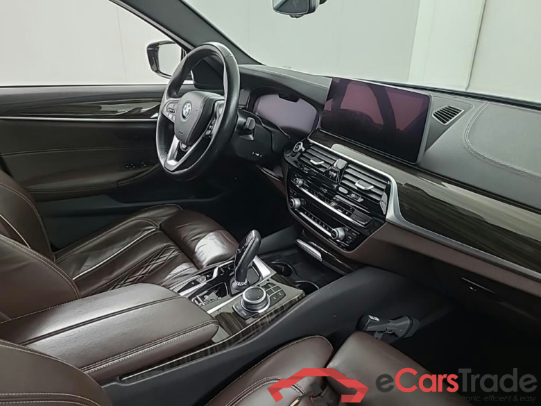 BMW 5-serie Touring 520e Business Edition Plus 5D 150kW #6