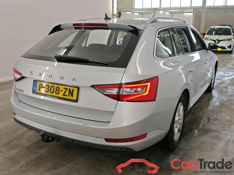 Škoda Superb Combi 1.5 TSI ACT DSG Business Edition 5d #2