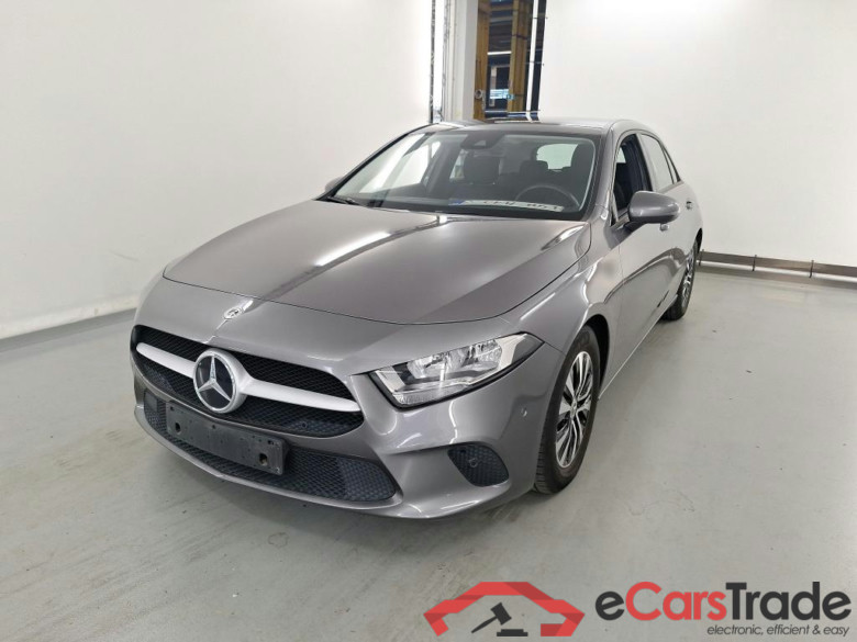 MERCEDES-BENZ A-CLASS LIMOUSINE 2.0 A 180 D BUSINESS SOLUTION ESSENTIAL