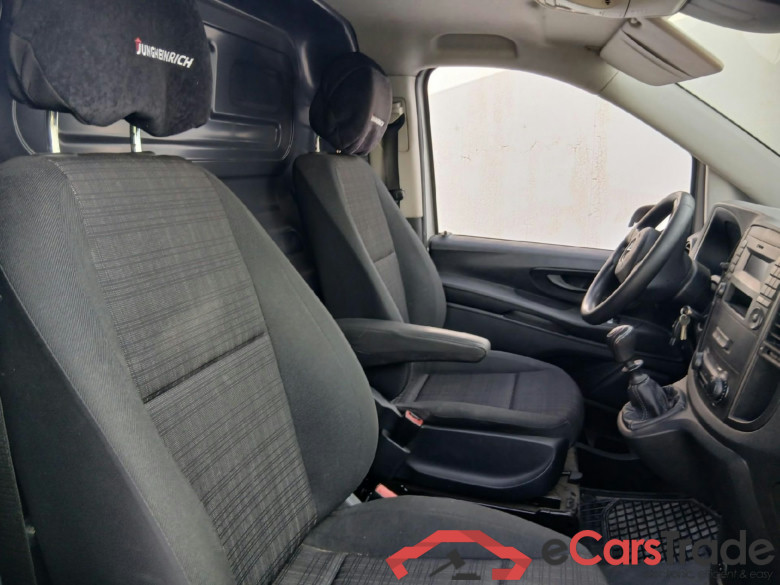 MERCEDES-BENZ Vito / 2014 / 4P / furgón 111 CDI Larga #6