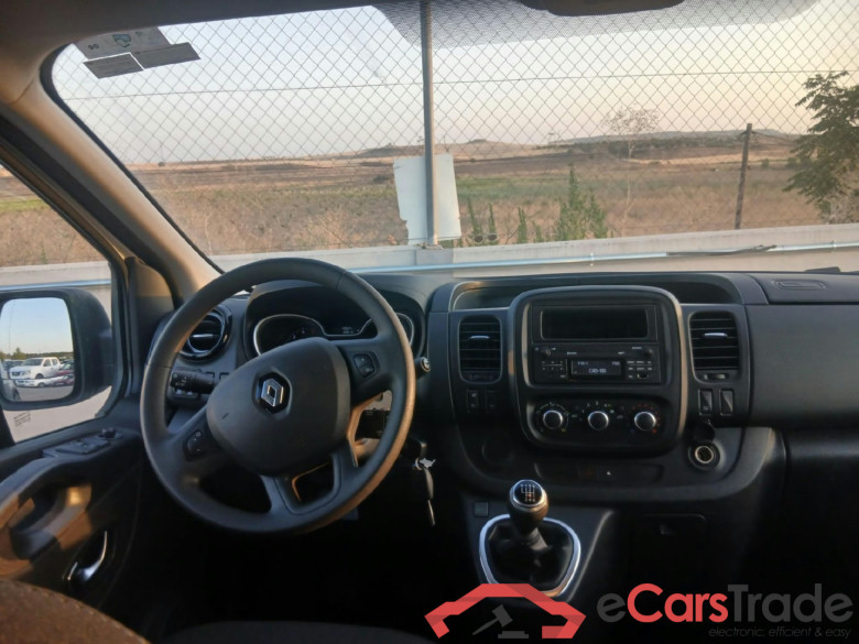 RENAULT Trafic / 2019 / 4P / furgón Doble Cabina 27 L1 Energy BluedCi 88 kW #3