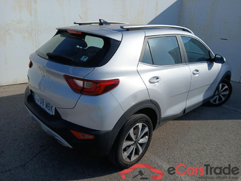 KIA Stonic / 2017 / 5P / todoterreno 1.0 T-GDi 74kW (100CV) MHEV iMT Drive #2