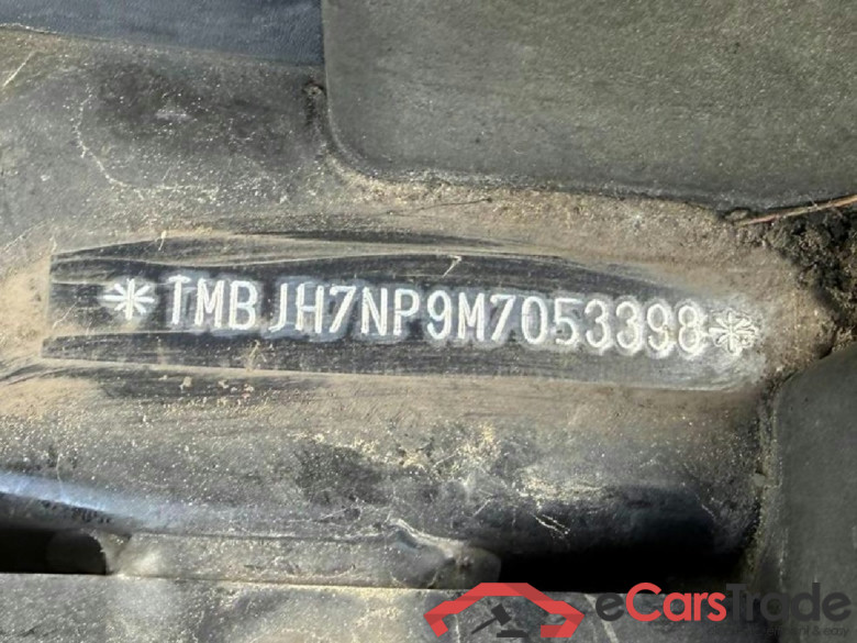 Superb Combi Premium Edition 2.0 TDI 110KW AT7 E6d #5