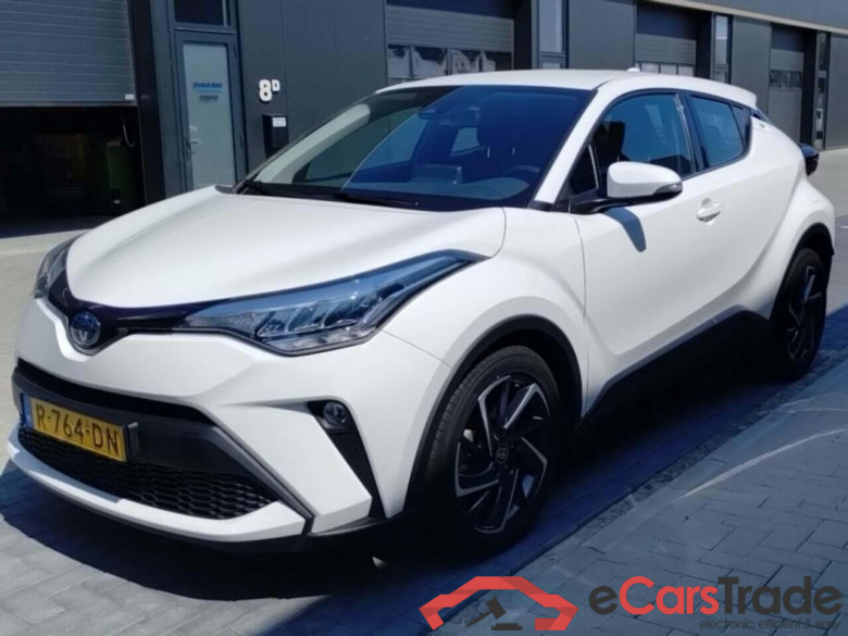 TOYOTA C-HR 1.8 Hybrid Dynamic #1