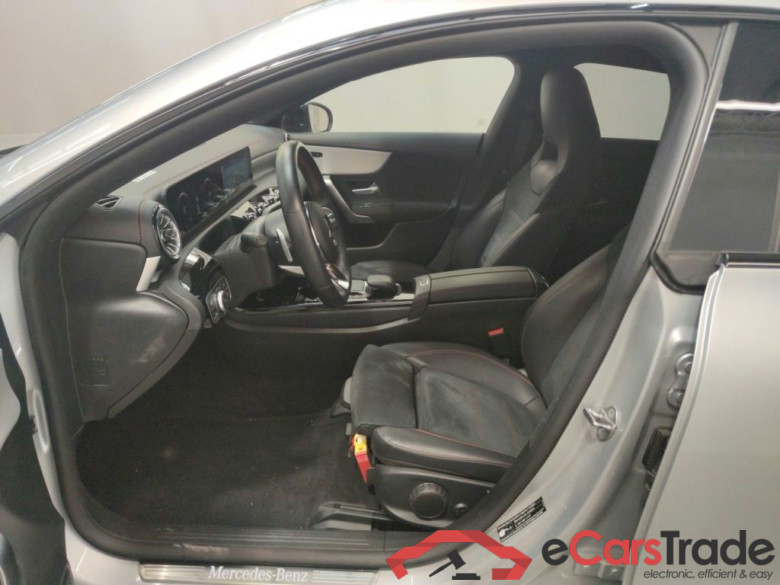 MERCEDES CLASSE CLA SHOOTING BREAK (X118) CLA 250 e 160hp PHEV AMG Line 5d #3