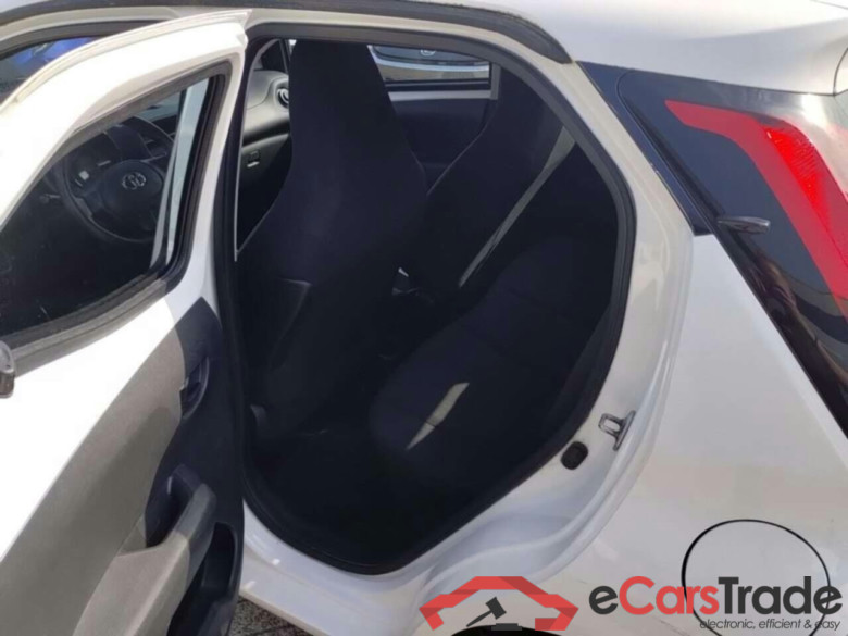 TOYOTA Aygo 1.0 VVT-i x #5