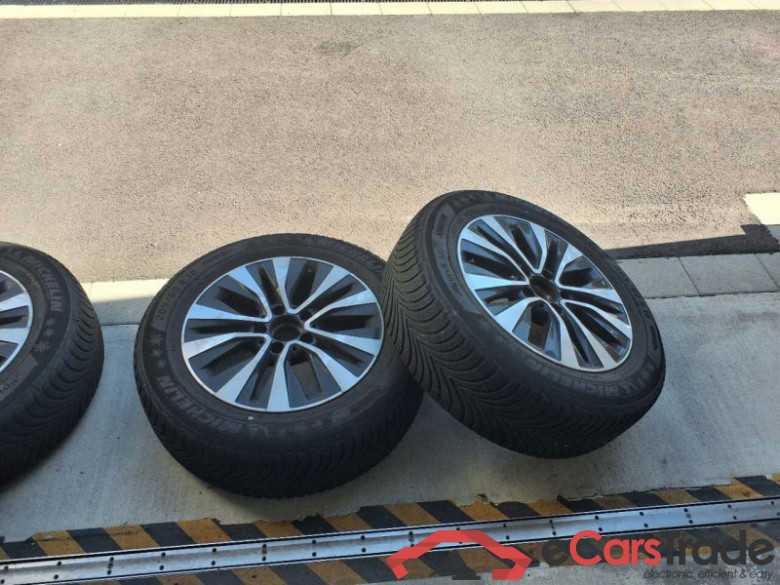 Mercedes-Benz A Limousine (BM 177)(08.2018->) DE - Lim4 A 200 EU6d, AMG Line, 2019 - 2022 #3