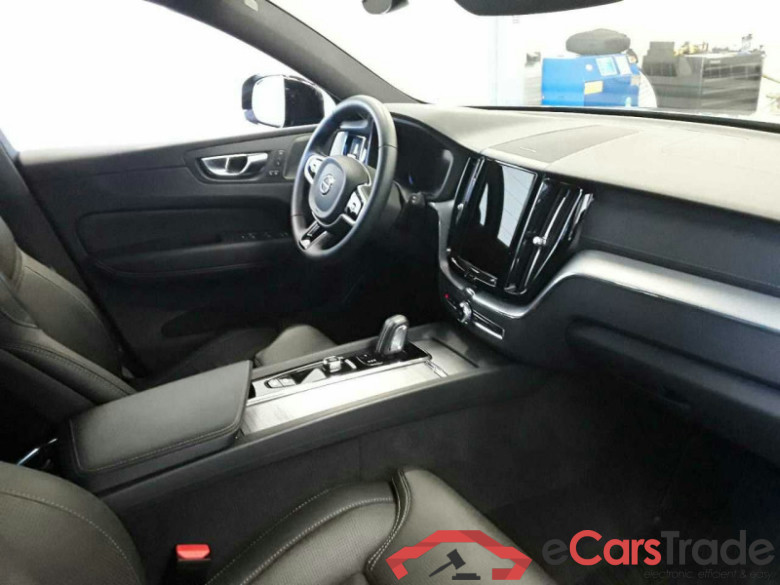 Volvo XC60 (03.2017->) DE - SUV5 B5 (Benzin) 2WD EU6d, R-Design Mild-Hybrid, (Facelift) 2021 - 2022 #3