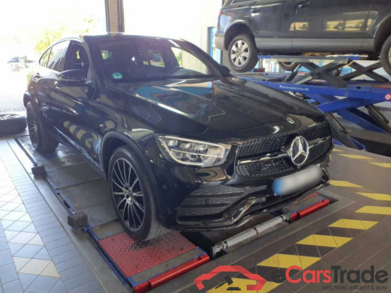 Mercedes-Benz GLC Coupe (BM 253)(11.2016->) DE - SUC5 GLC 200 EU6d, 4Matic AMG Line, (Facelift) 2020 - 2023