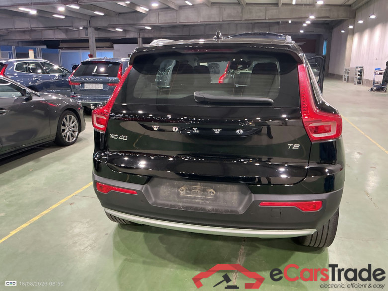 VOLVO XC40 1.5 T2 GEARTRONIC MOMENTUM PRO #5