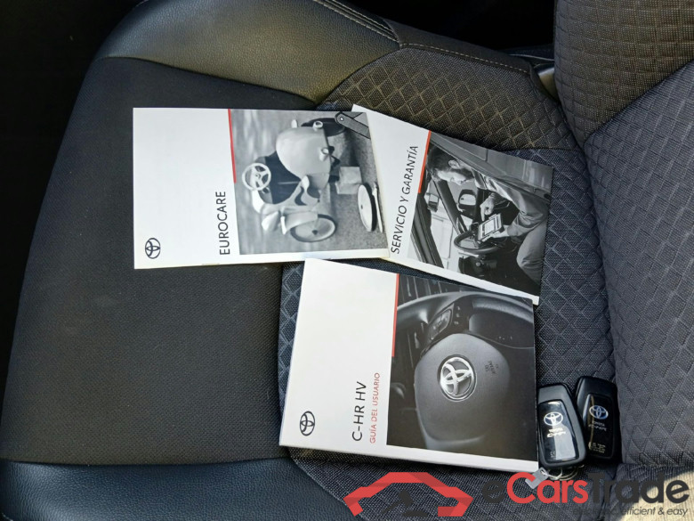 TOYOTA C-HR / 2019 / 5P / todoterreno 2.0 180H Advance #5
