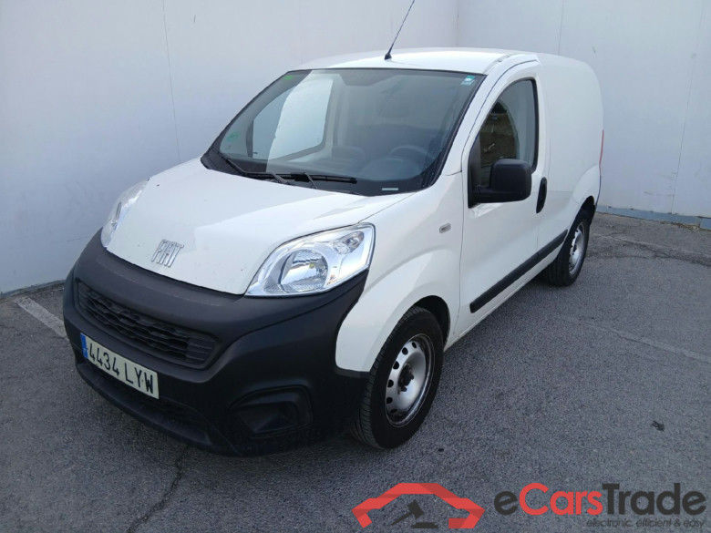FIAT Fiorino / 2016 / 3P / furgón derivado de turismo Cargo Base N1 1.3 MJet 70 kW (95 CV) #1