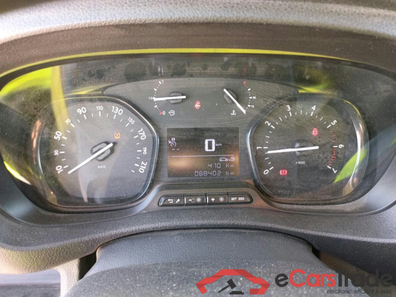 OPEL Vivaro / 2019 / 4P / furgón 1.5 BlueHDi 74kW (100CV) M Std #4