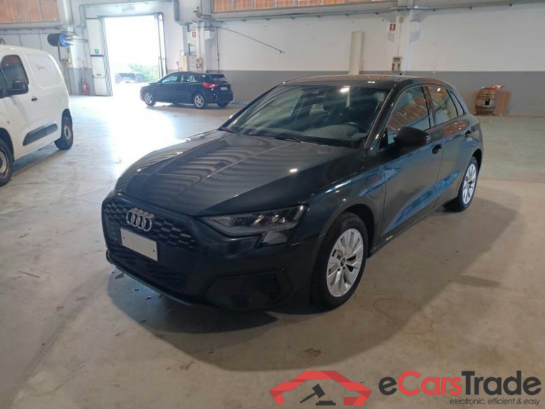 AUDI A3 / 2020 / 5P / BERLINA 40 TFSI E S TRONIC BUSINESS S.BACK #1