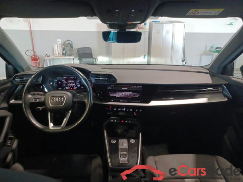 AUDI A3 / 2020 / 5P / BERLINA 40 TFSI E S TRONIC BUSINESS S.BACK #3
