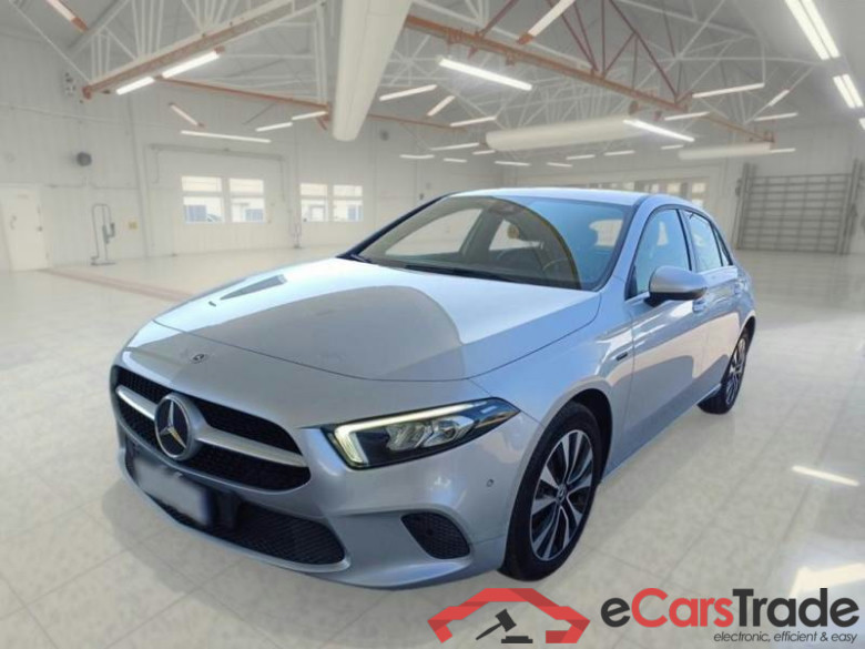 MERCEDES-BENZ CLASSE A / 2018 / 5P / BERLINA A 250 E EQ-POWER AUTO BUSINESS EXTRA #1