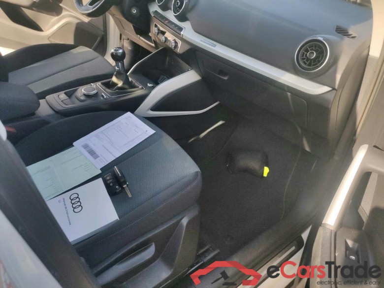 AUDI Q2 / 2016 / 5P / todoterreno Design 30 TFSI 85kW (116CV) (AC) #6