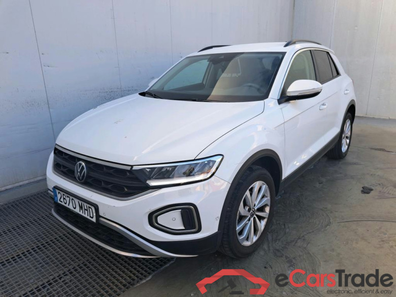 VOLKSWAGEN T-Roc / 2021 / 5P / todoterreno Life 1.0 TSI 81kW (110CV) #1