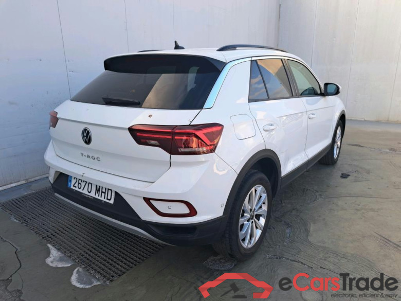 VOLKSWAGEN T-Roc / 2021 / 5P / todoterreno Life 1.0 TSI 81kW (110CV) #2