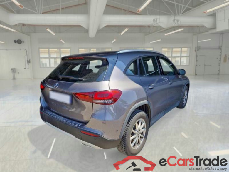 MERCEDES-BENZ GLA / 2020 / 5P / CROSSOVER GLA 200 D AUTOMATIC BUSINESS EXTRA #2