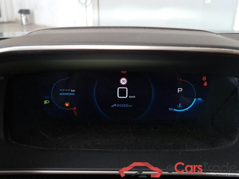 PEUGEOT 2008 / 2019 / 5P / CROSSOVER BLUEHDI 130 EAT8 ALLURE PACK S/S AUT. #4