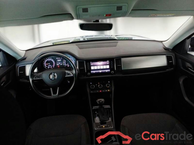 SKODA KODIAQ / 2016 / 5P / SUV 2.0 TDI SCR EXECUTIVE DSG #3