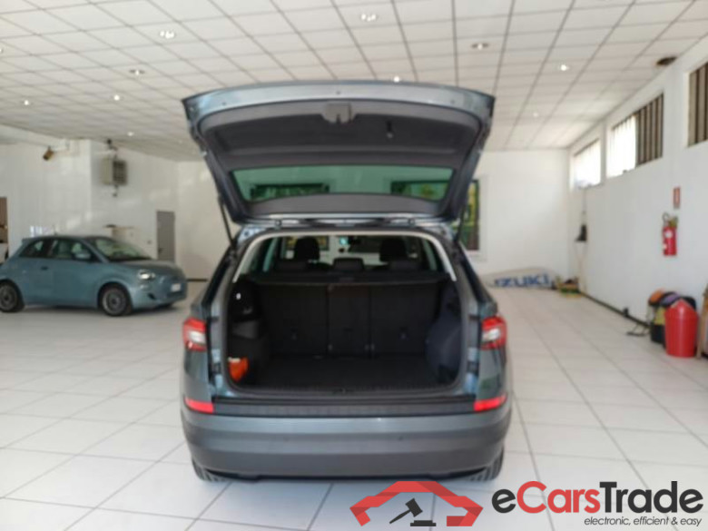 SKODA KODIAQ / 2016 / 5P / SUV 2.0 TDI SCR EXECUTIVE DSG #5