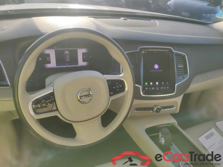VOLVO XC90 / 2019 / 5P / todoterreno 2.0 B5 D AWD Core Auto #3