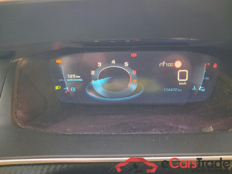 PEUGEOT 208 / 2019 / 5P / berlina con portón PureTech 73kW (100CV) Allure (AC) #4