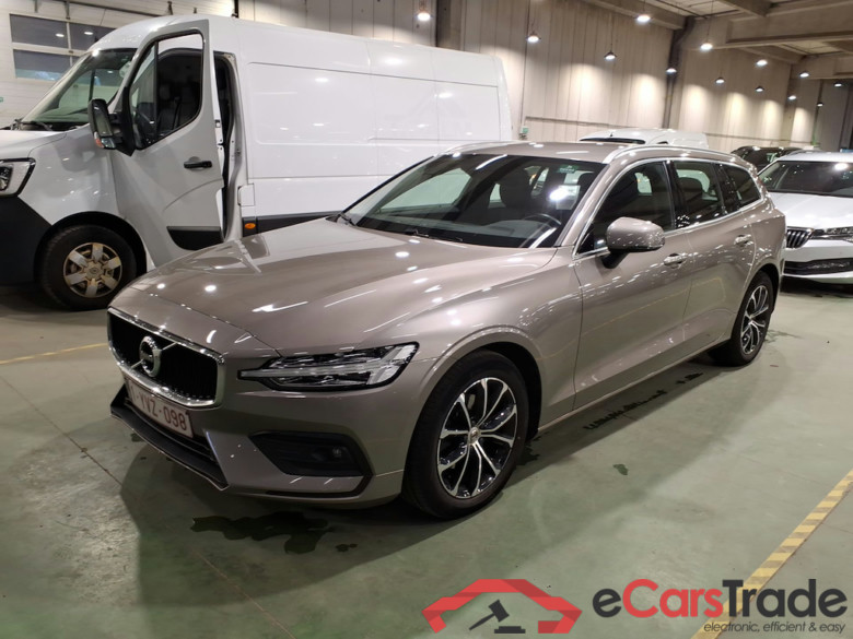 Volvo V60 2.0 D3 Momentum Pro LED Virtual ACC Navi Leather KeylessGo Klima PDC ...