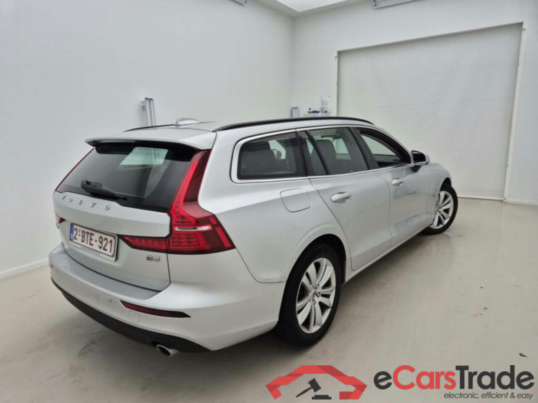 VOLVO V60 2.0 B3 MOMENTUM PRO #2