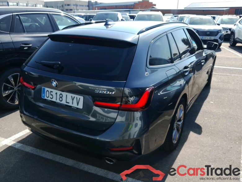 BMW Serie 3 / 2019 / 5P / familiar 320d Auto.Touring #2