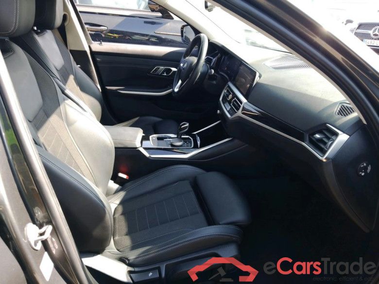 BMW Serie 3 / 2019 / 5P / familiar 320d Auto.Touring #6