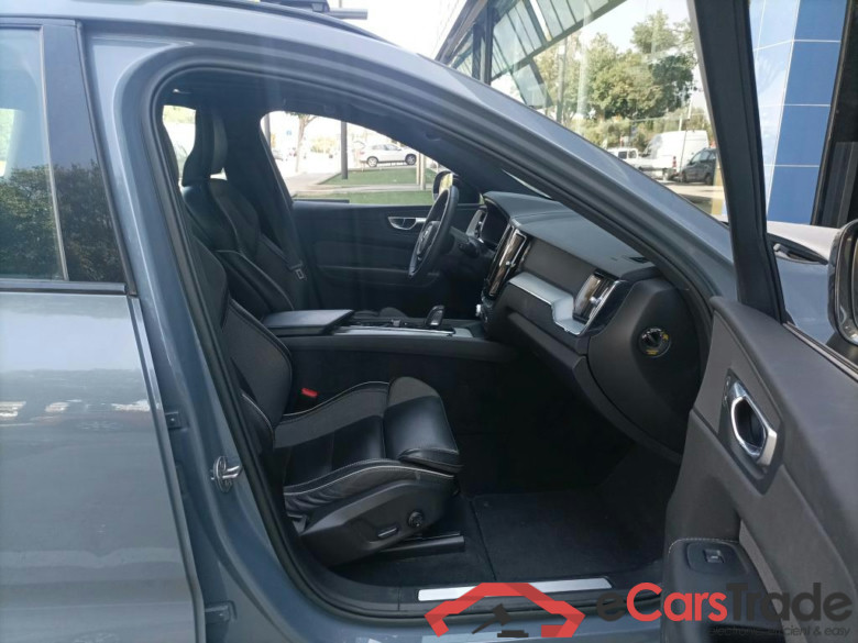 VOLVO XC60 / 2017 / 5P / todoterreno 2.0 T6 AWD Recharge R-Design Auto #6