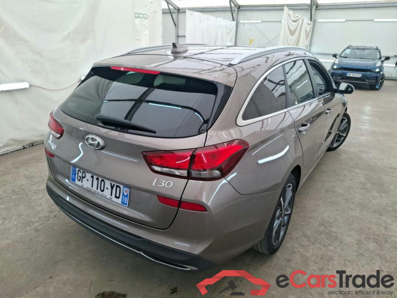 HYUNDAI i30 Sport Wagon / 2020 / 5P / Break 1.0 T-GDI 120 MHEV I-MT CREATIVE SW #3