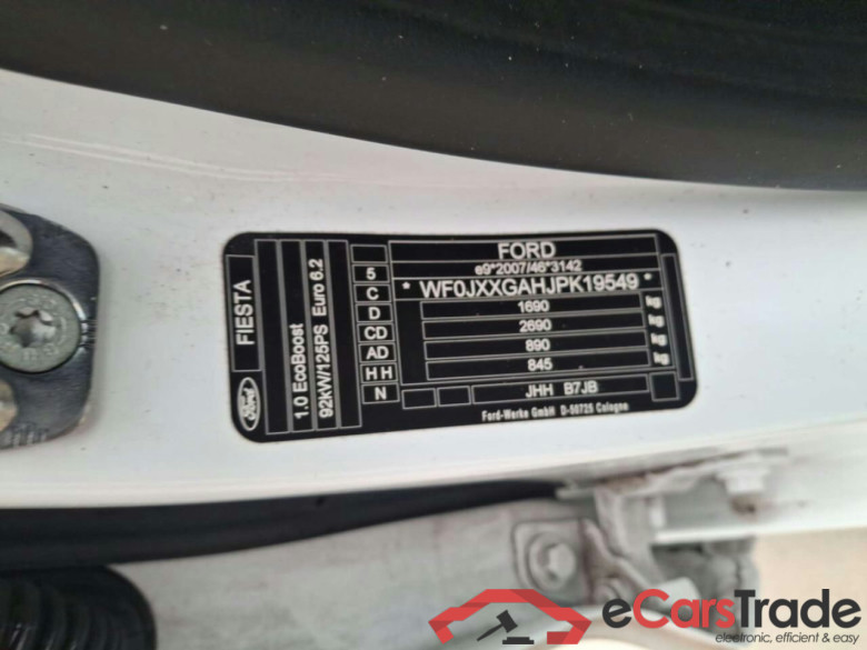 FORD Fiesta 1.0 EcoB.Hy. Tit. #4