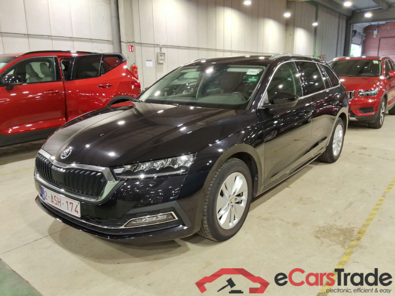 SKODA OCTAVIA COMBI 2.0 CRTDI 85KW DSG7 CLEVER