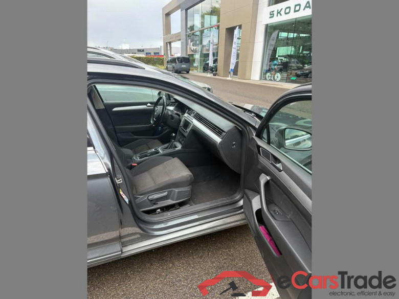 VOLKSWAGEN Passat Variant Dsl Passat SW 2.0 CR TDi Comfortline #5