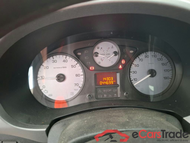 Berlingo Feel 1.6 BlueHDI 75CV BVM5 E6 #6