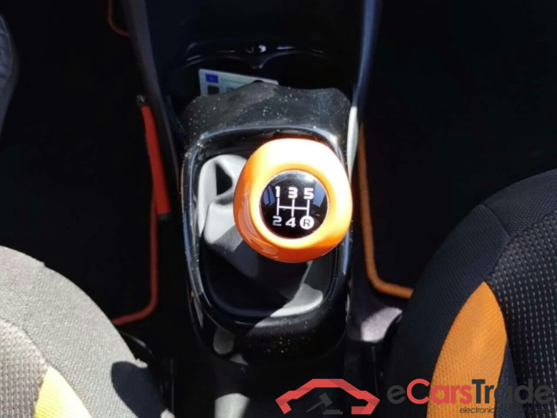 TOYOTA Aygo 1.0 VVT-i x-JBL #5