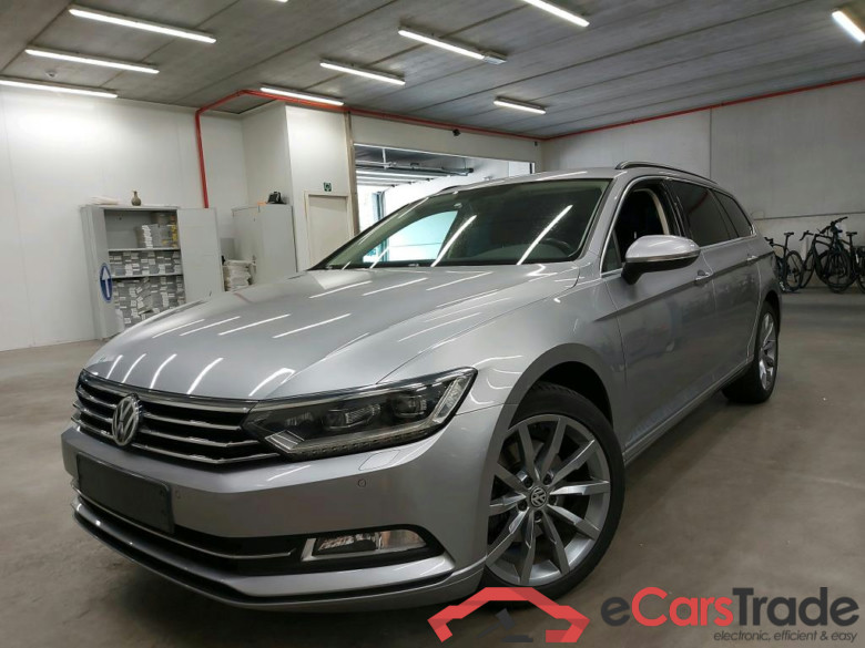 VOLKSWAGEN - VW  PASSAT VARIANT TDI 120PK DSG-7 Comfortline Business & Heated Seats & App Connect GPS & Trailer Hook Fixed           ***             PRIVAT CAR NO VAT  !           ***            ! #1