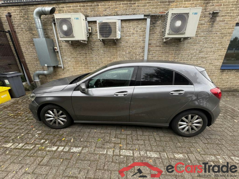 MERCEDES-BENZ A 180 d #3