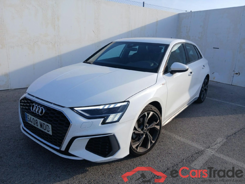 AUDI A3 / 2020 / 5P / berlina con portón Sportback Genuine 35 TDI S tronic(SL)(SP)(AC2) #1