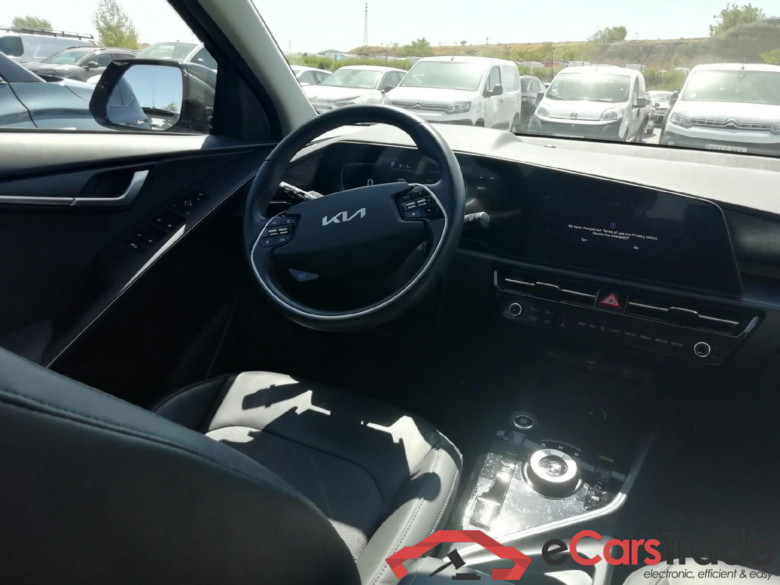 KIA Niro / 2022 / 5P / crossover 1.6 GDi HEV 104kW (141CV) Drive #3
